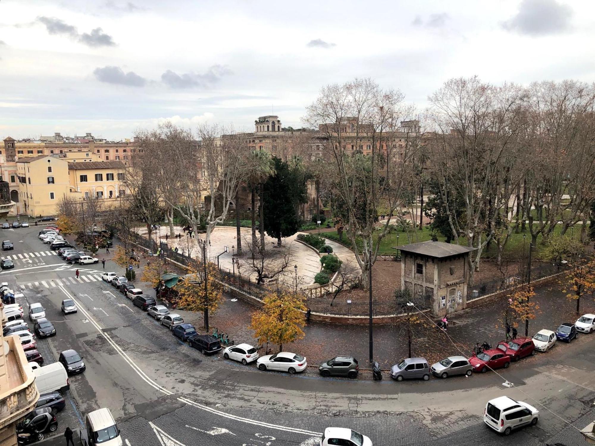 Large Apartment In Rome City Center מראה חיצוני תמונה